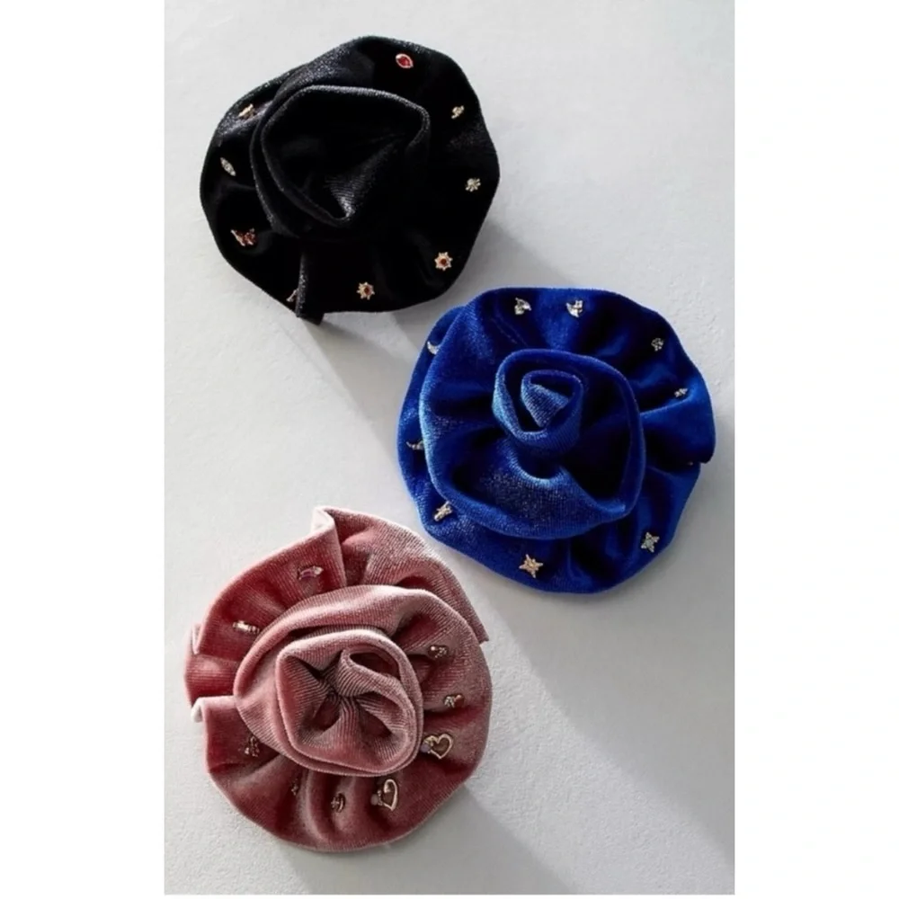 Free People Blush Pink Velvet Rose Brooch 5 Pairs of Stud Earrings Cross Heart